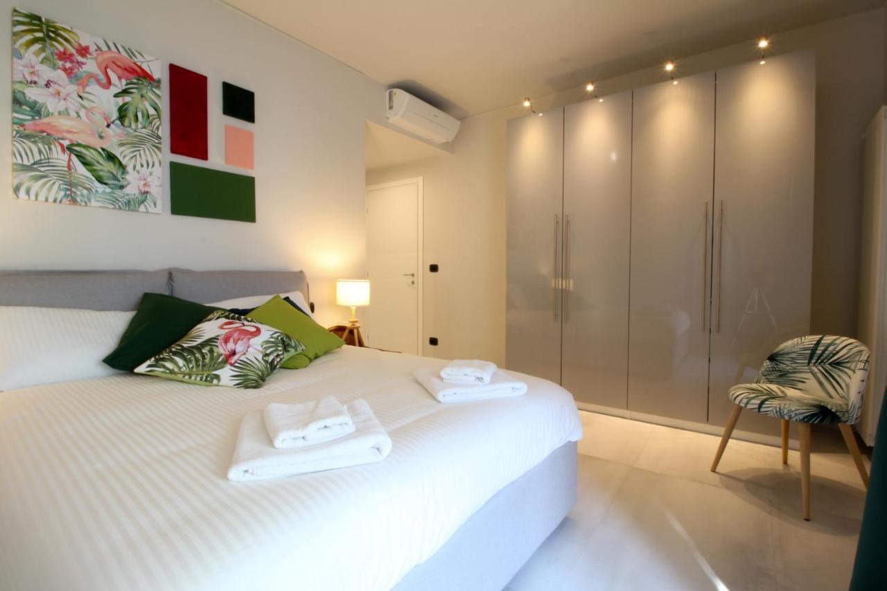 Parrots & Palms Apartment Bordighera Luaran gambar