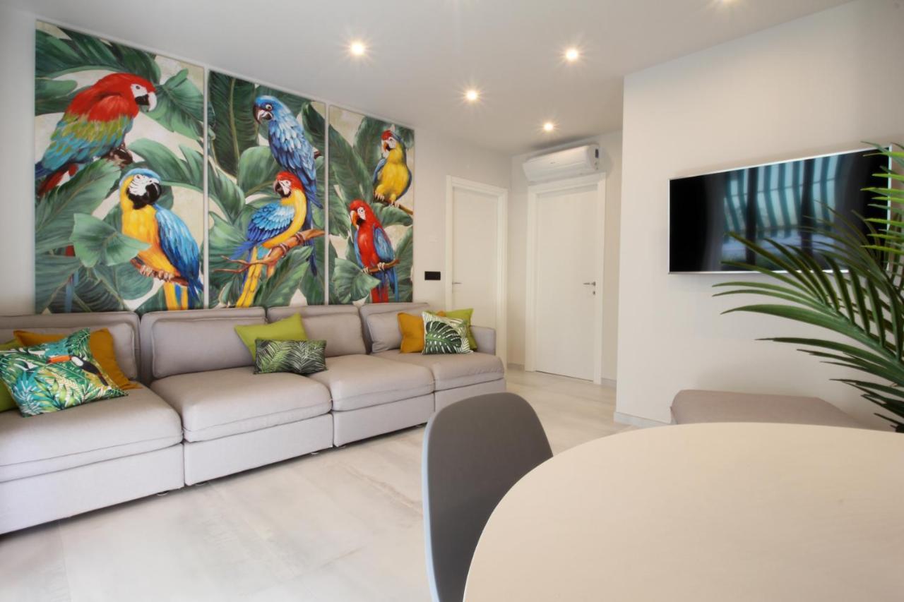 Parrots & Palms Apartment Bordighera Luaran gambar